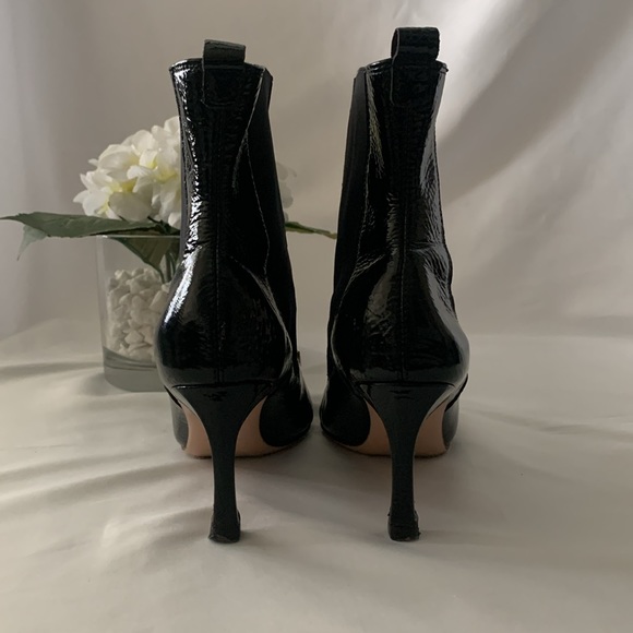 ROGER VIVIER Trompette Chelsea Booties - Picture 9 of 16
